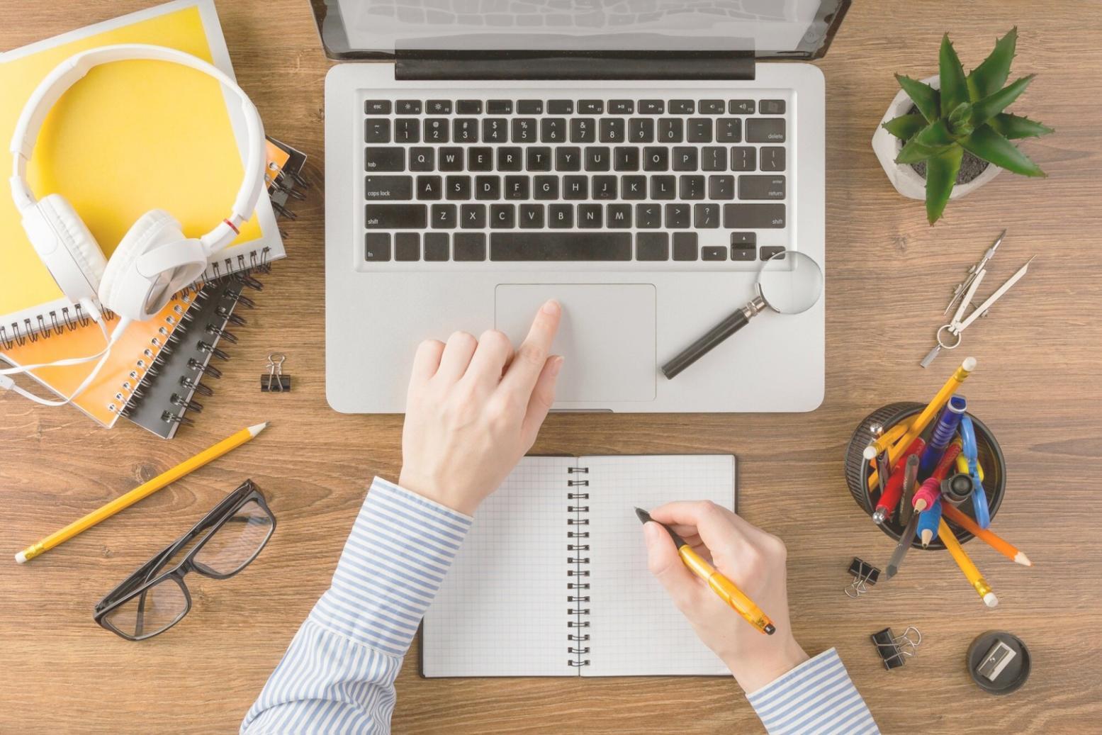 Sesión de trabajo financiero en birinaviunium